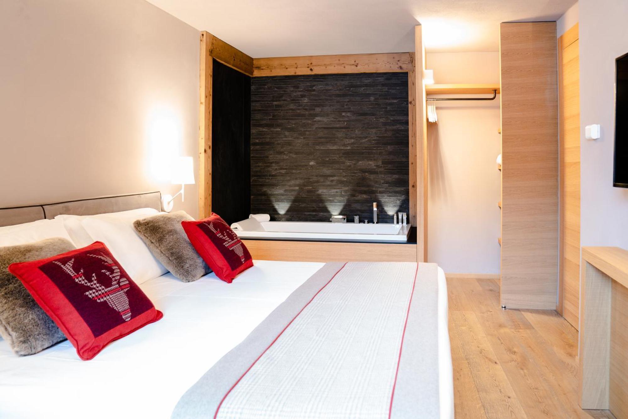 Excelsior Planet Hotel Breuil-Cervinia Bagian luar foto