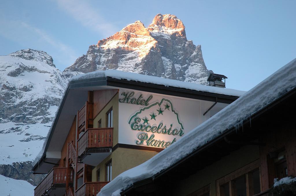 Excelsior Planet Hotel Breuil-Cervinia Bagian luar foto