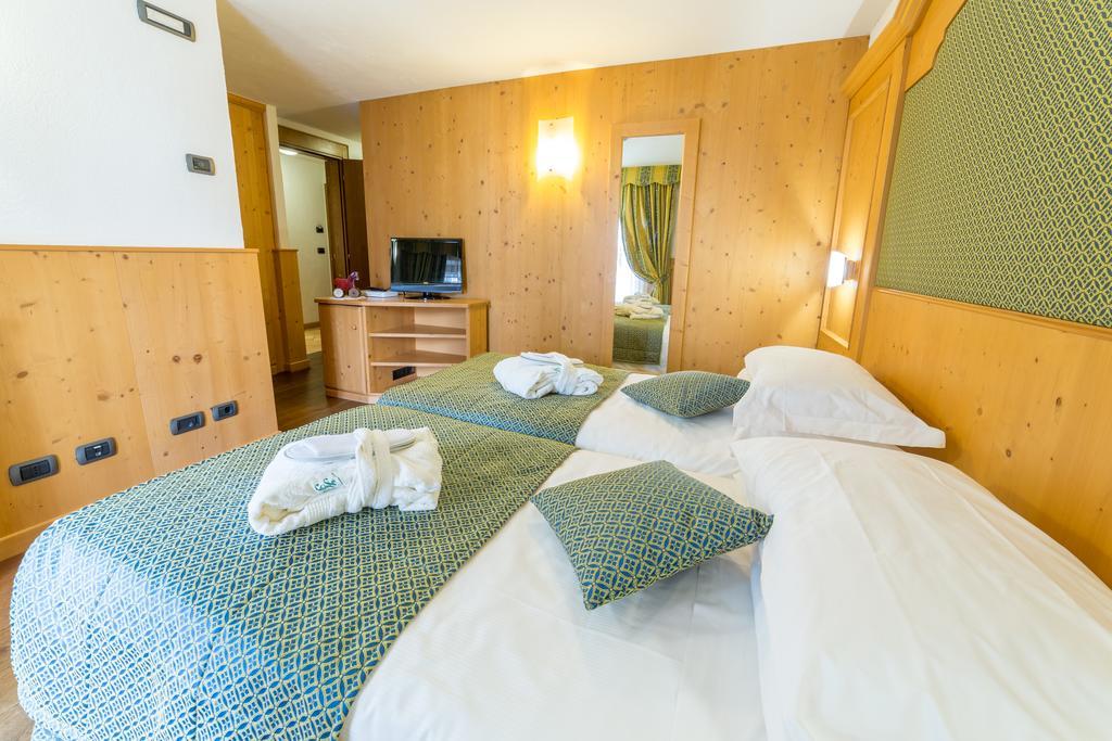 Excelsior Planet Hotel Breuil-Cervinia Bagian luar foto